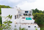 Belfont Luxe Retreat 4BR Villa with Infinity Pool & Sauna
